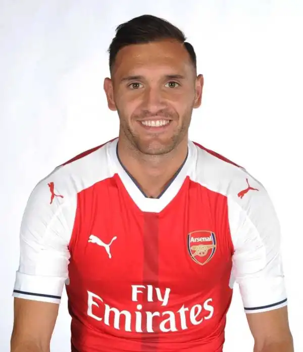 Arsenal Announces Lucas Perez  Signing
